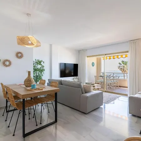 Apartamento Espectacular Apartamento Estepona, Primera Linea De Playa, Totalmente Reformado En 2023 *