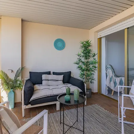 Espectacular Apartamento Estepona, Primera Linea De Playa, Totalmente Reformado En 2023 Estepona